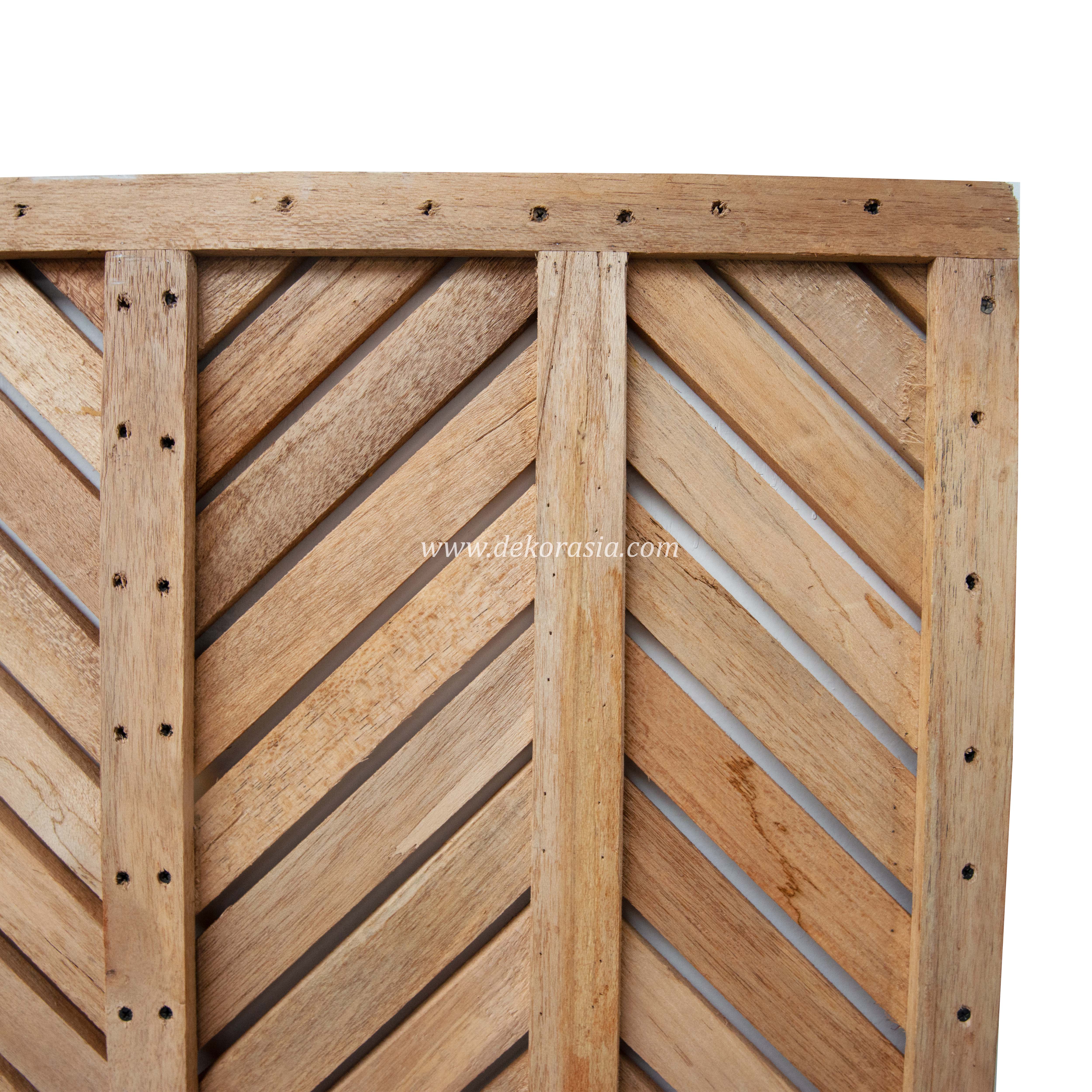 High Quality Wood Screen Kruing, Wood Panels Wave Pattern Design - Wood Fence Kruing for Indoor & Outdoor